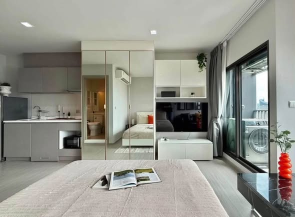 bedroom and living room of Life Asoke – Rama 9