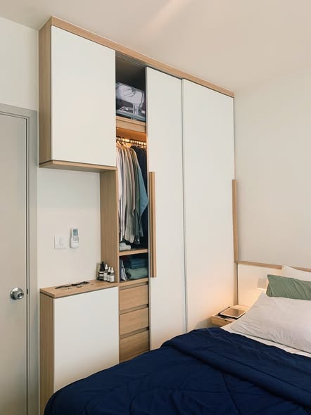 bedroom and room interior and bathroom of Life Asoke – Rama 9