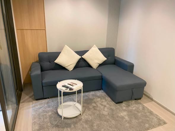 living room of Life Asoke – Rama 9