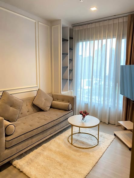 living room of Life Asoke – Rama 9