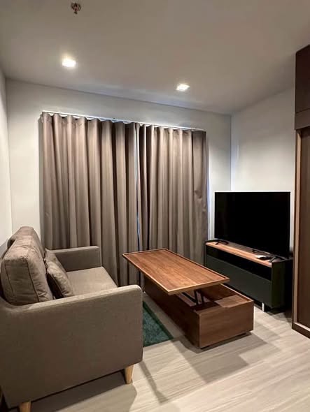 living room and room interior of Life Asoke – Rama 9