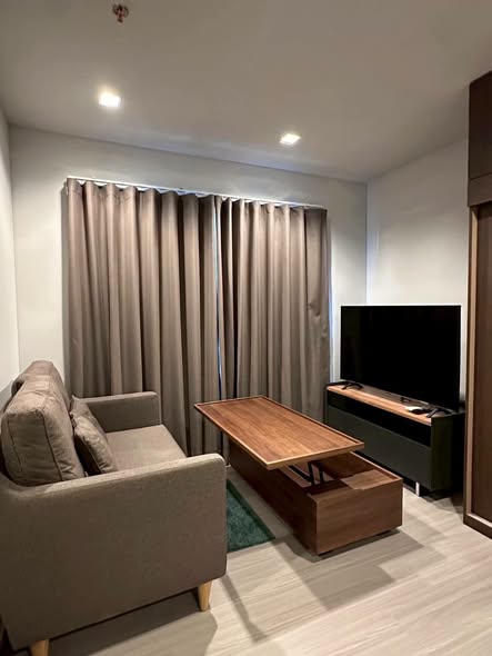 living room and room interior of Life Asoke – Rama 9