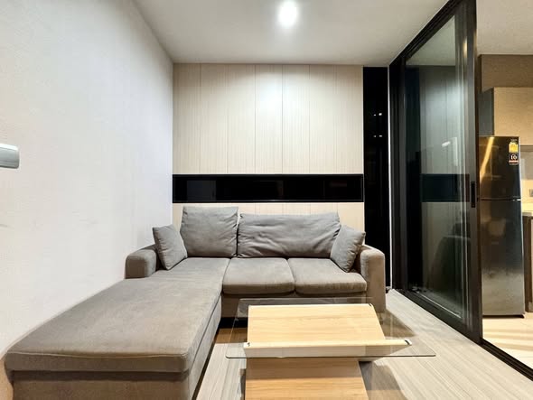 living room and room interior of Life Asoke – Rama 9