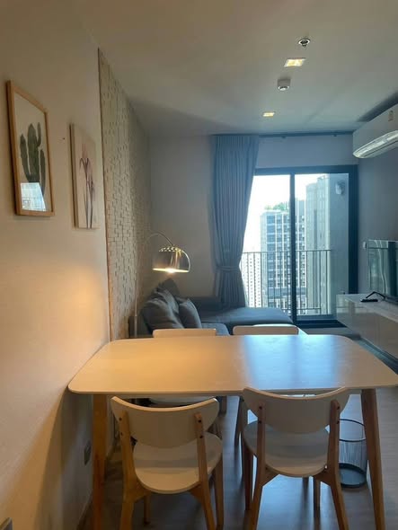 room interior of Life Asoke – Rama 9