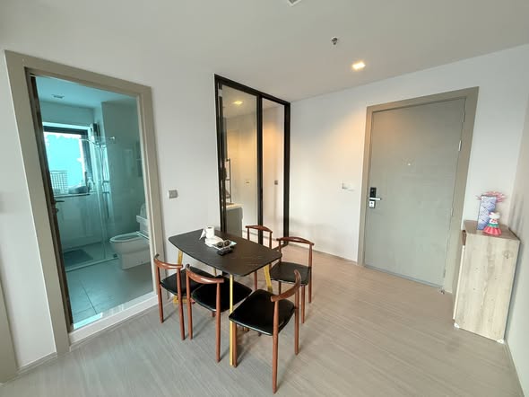 room interior of Life Asoke – Rama 9