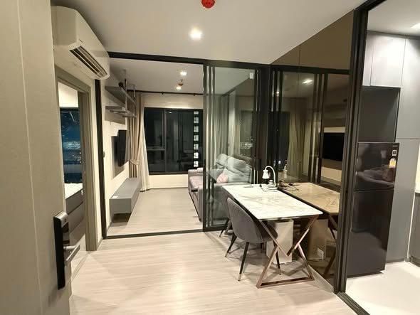 room interior of Life Asoke – Rama 9