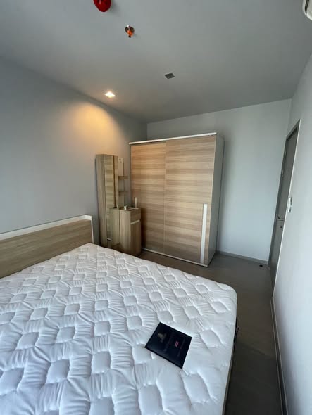 bedroom of Life Asoke Hype