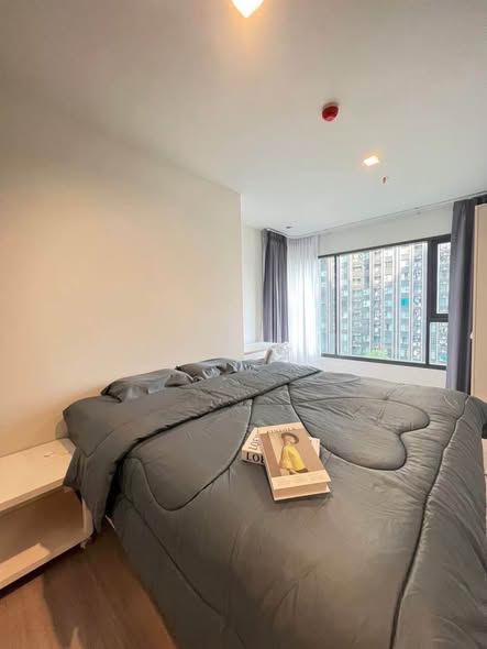 bedroom of Life Asoke Hype