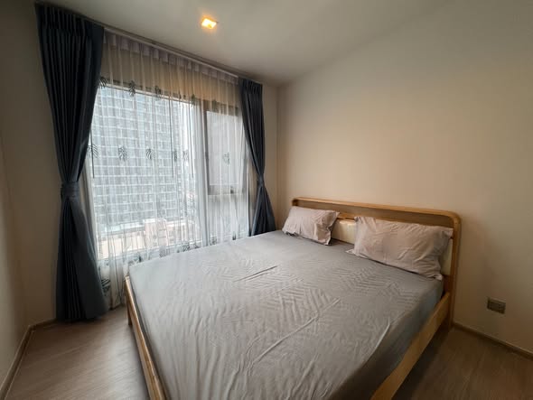 bedroom of Life Asoke Hype