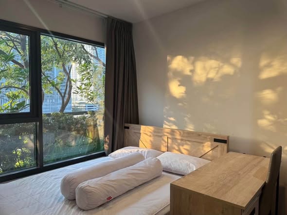 bedroom of Life Asoke Hype