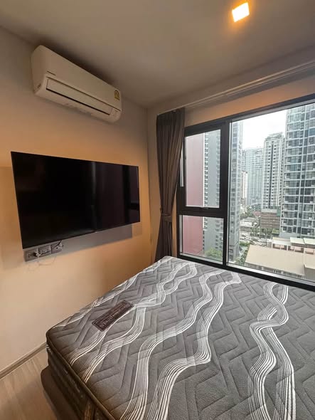 bedroom of Life Asoke Hype