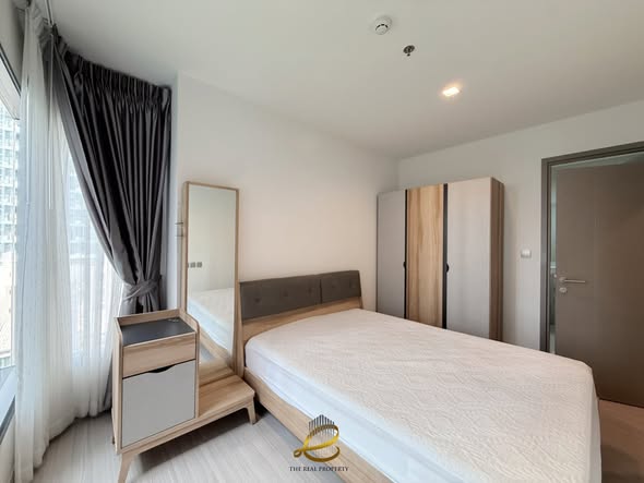 bedroom of Life Asoke Hype