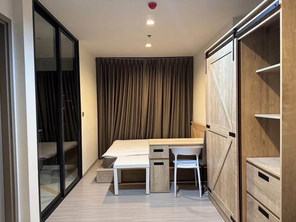 bedroom and room interior of Life Asoke Hype