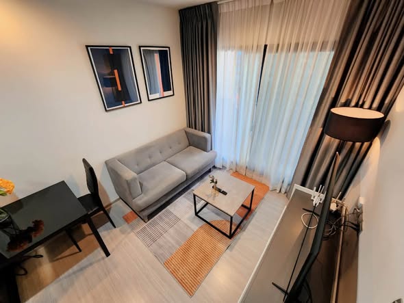 living room and bedroom of Life Asoke Hype
