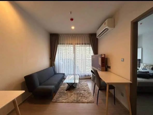 living room and bedroom of Life Asoke Hype
