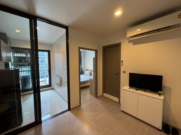 room interior of Life Asoke Hype