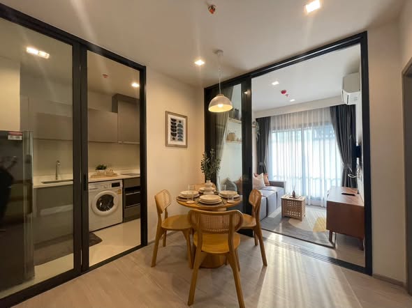 room interior of Life Asoke Hype