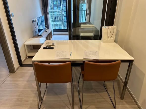 room interior of Life Asoke Hype