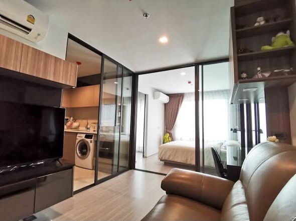 bedroom and room interior of Life Ladprao
