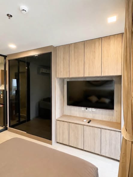 bedroom and room interior of Life พหลฯ-ลาดพร้าว | Life Phahon-Ladprao | First Class Living in The Heart of Ladprao