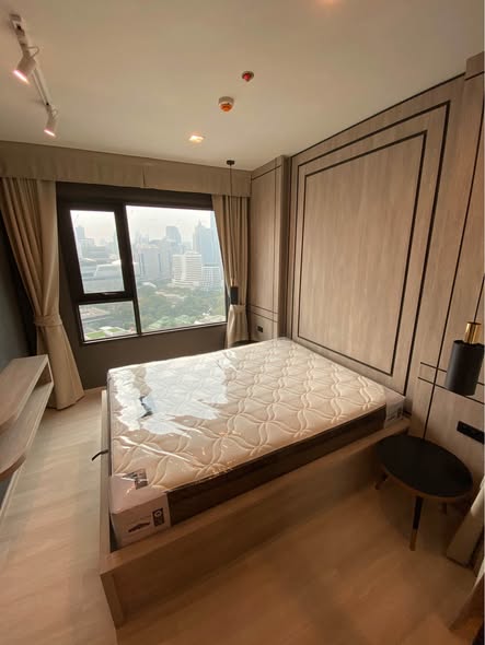 bedroom of Life One Wireless