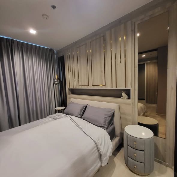 bedroom of Life One Wireless
