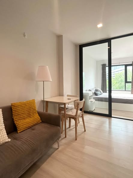 living room and room interior of Life One Wireless