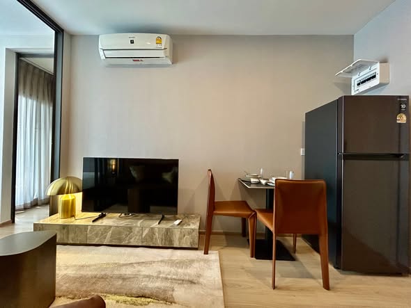 bedroom of Life Rama 4 – Asoke
