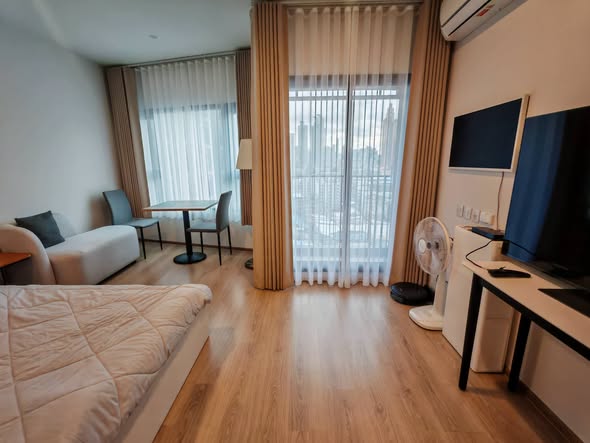 bedroom of Life Rama 4 – Asoke