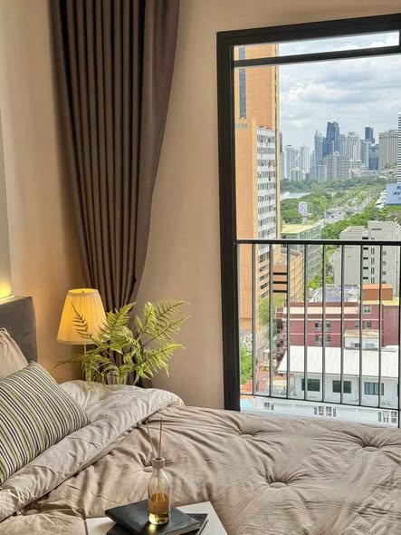 bedroom of Life Rama 4 – Asoke
