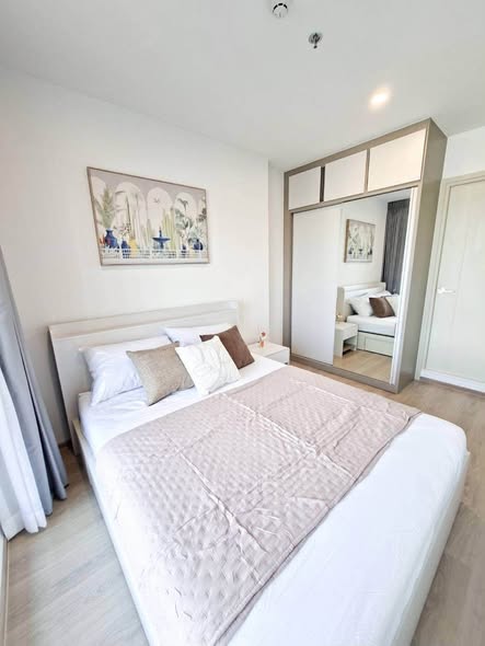 bedroom of Life Rama 4 – Asoke