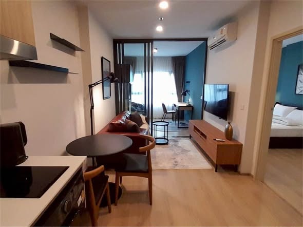 bedroom of Life Rama 4 – Asoke