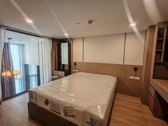 bedroom of Life Rama 4 – Asoke