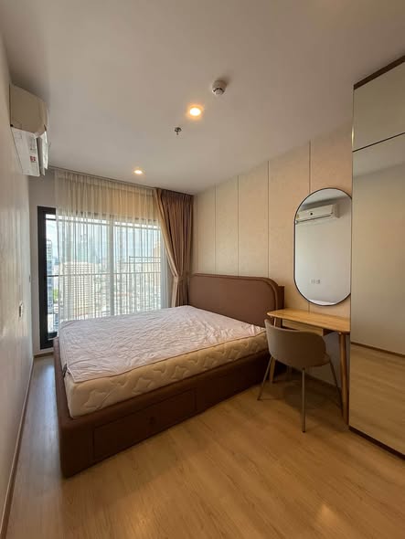bedroom of Life Rama 4 – Asoke