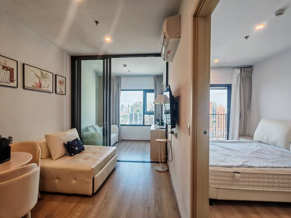 bedroom of Life Rama 4 – Asoke