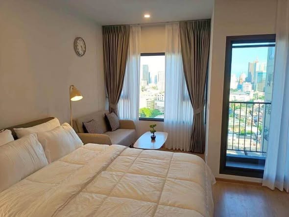 bedroom of Life Rama 4 – Asoke