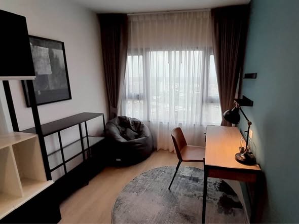 living room and bedroom of Life Rama 4 – Asoke