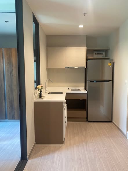 room interior of Life Sathorn Sierra ไลฟ์ สาทร เซียร์รา