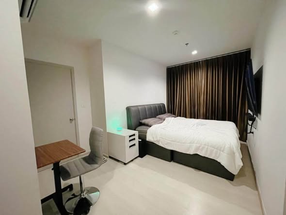 bedroom of Life Sukhumvit 48