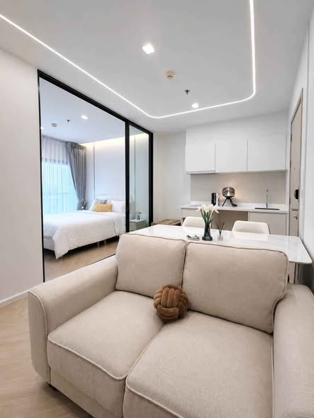 bedroom and living room of Life Sukhumvit 48