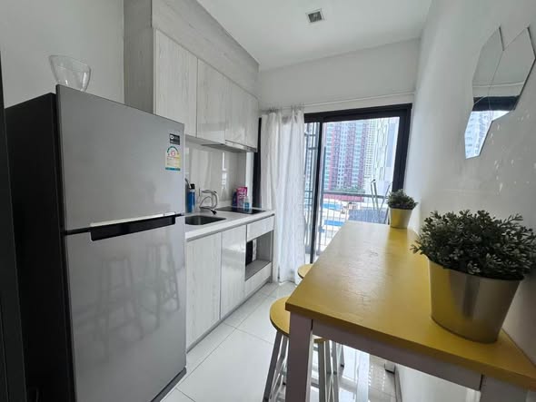 Life Sukhumvit 48
