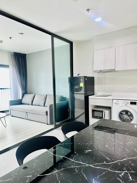 room interior of Life Sukhumvit 48