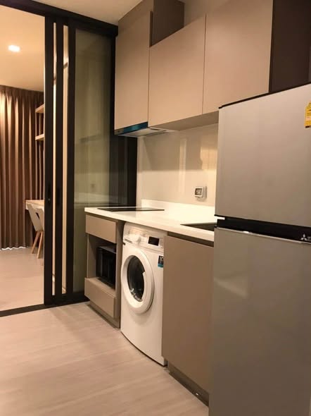 room interior of Life Sukhumvit 62