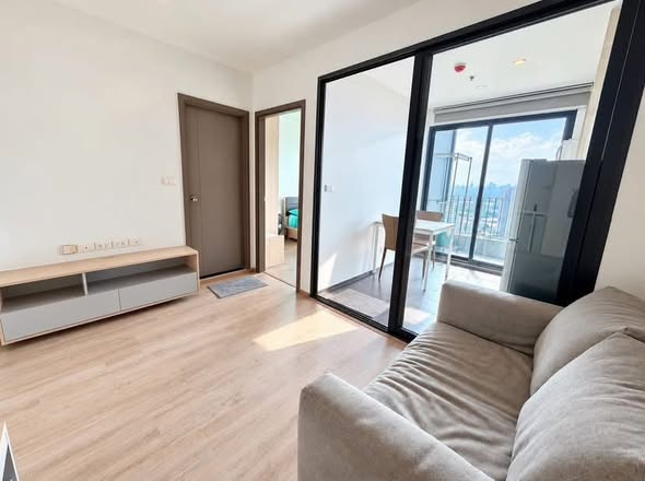 living room and bedroom and room interior of ซอย ไอดีโอ โอทู