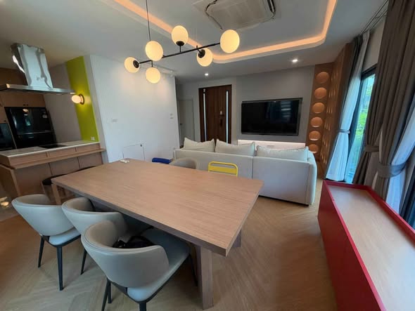 living room and room interior of บ้านกลางเมือง ดิ อิดิชั่น บางนา