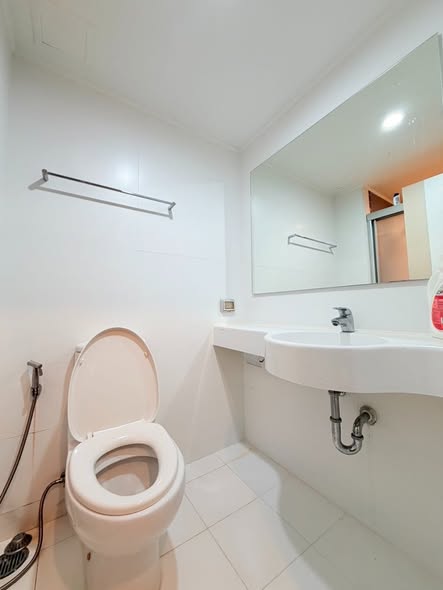 bathroom of Lumpini Park Beach Jomtien