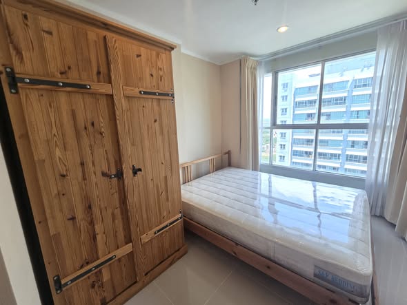 bedroom and room interior of Lumpini Park Beach Jomtien
