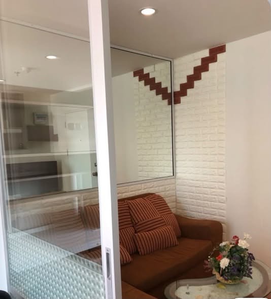 room interior and bathroom of Lumpini Park Phetkasem 98