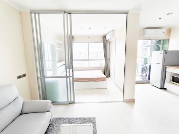 bedroom and room interior of Lumpini Park Rama 9 – Ratchada