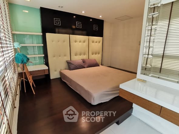 bedroom of Lumpini Place Pinklao